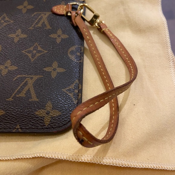 Authentic Louis Vuitton Pochette - Picture 11 of 13